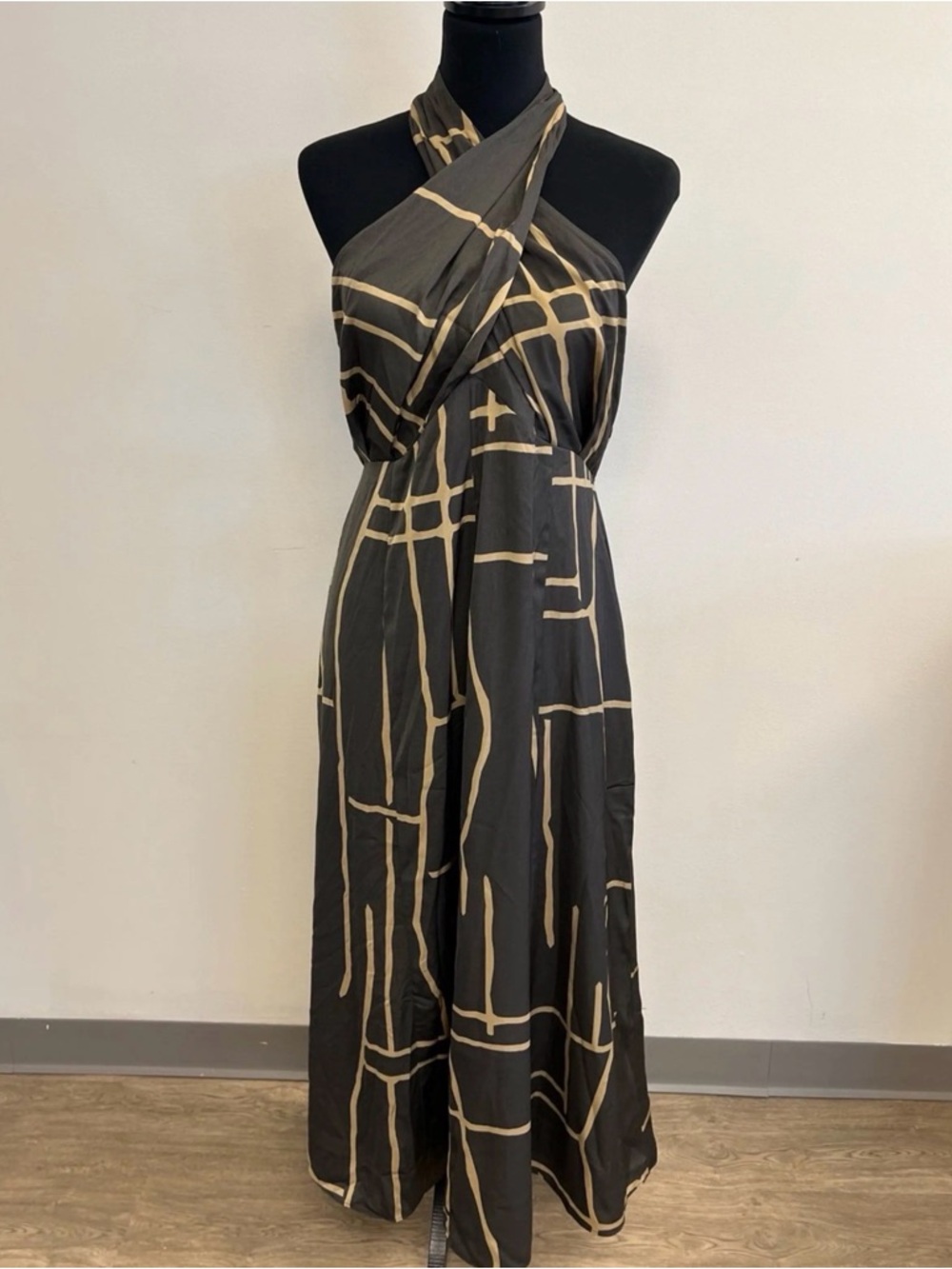 Banana Republic Brown Halter Midi Dress with Geometric Print Size 6 - Picture 4 of 5
